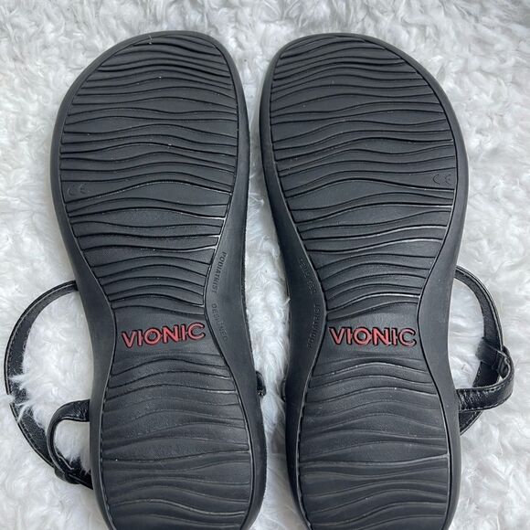 Vionic .toe post black ankle strap sandals geometric gold studs accent SZ8 - Picture 7 of 7
